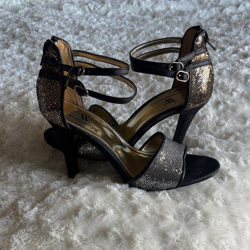 Worthington Black, Silver, & Gold Women's Heels